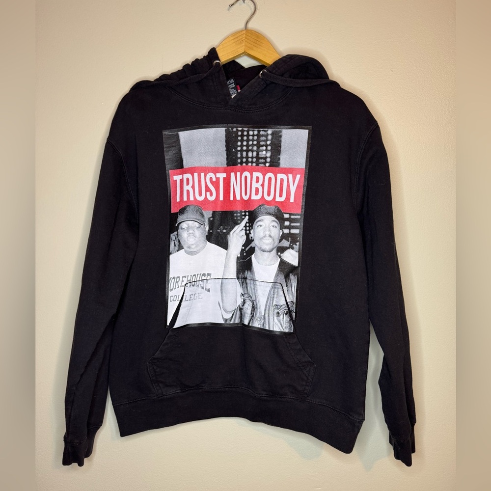 Isaac's Designs "Trust Nobody"‎ Graphic Hoodie Size Medium